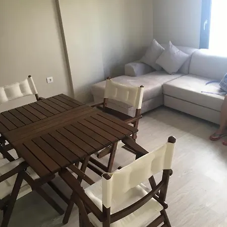 Candarli Little Sweet House *